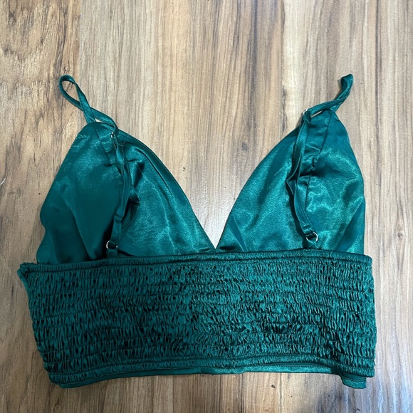 Shein forest green crop top - Picture 2 of 3